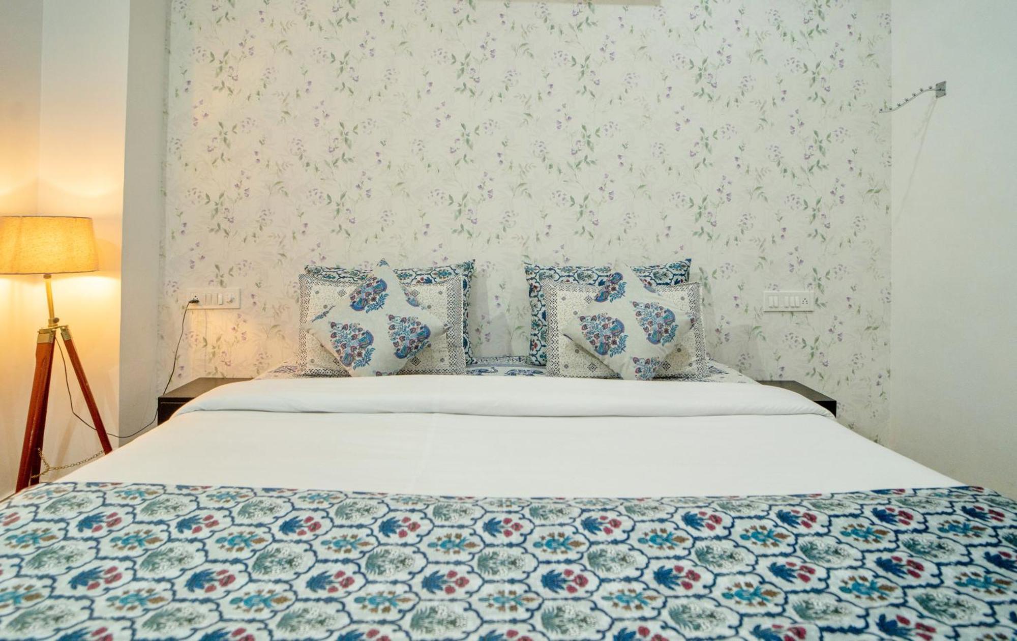 Footprint Hostel Удайпур Экстерьер фото