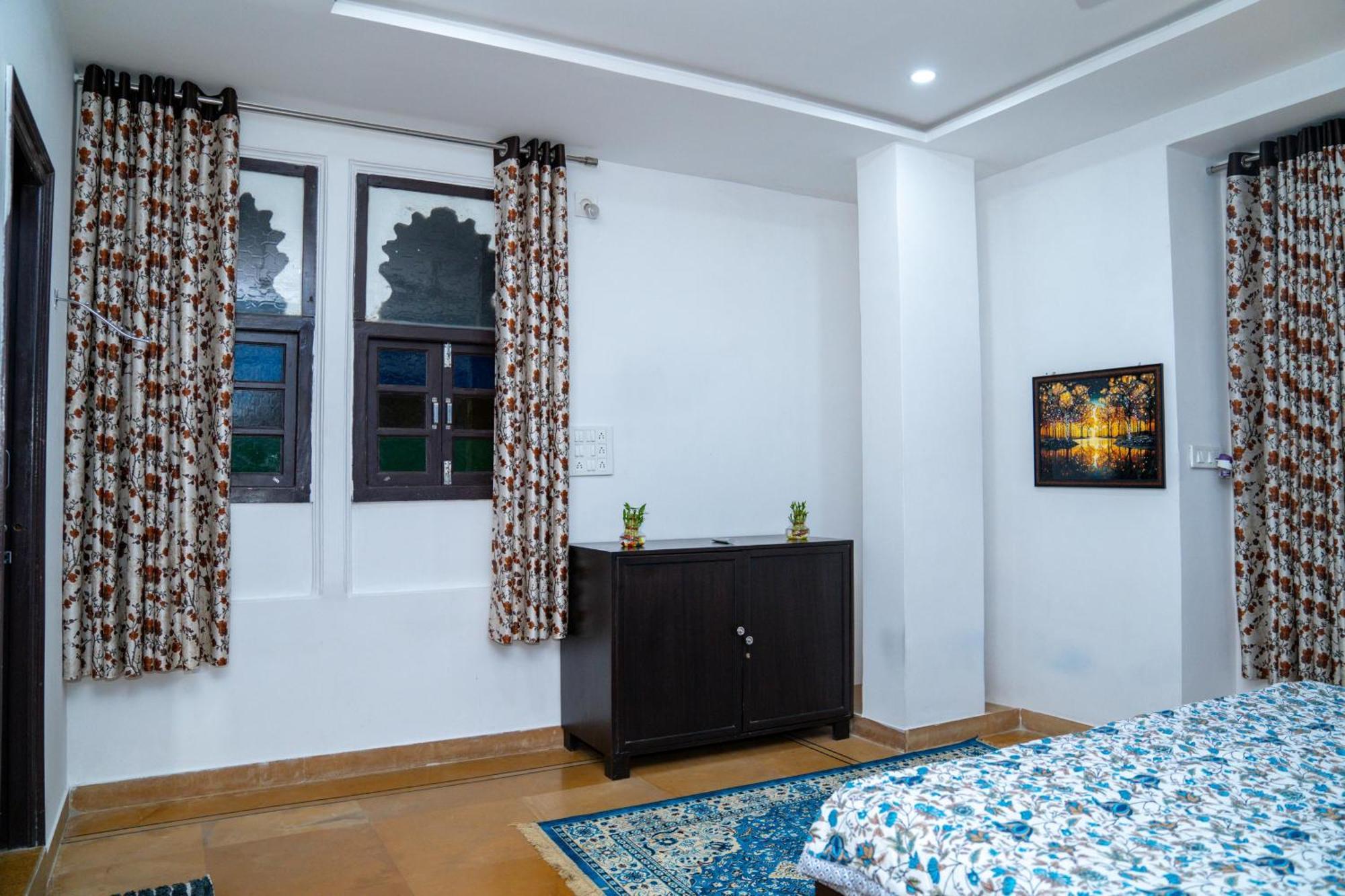 Footprint Hostel Удайпур Экстерьер фото