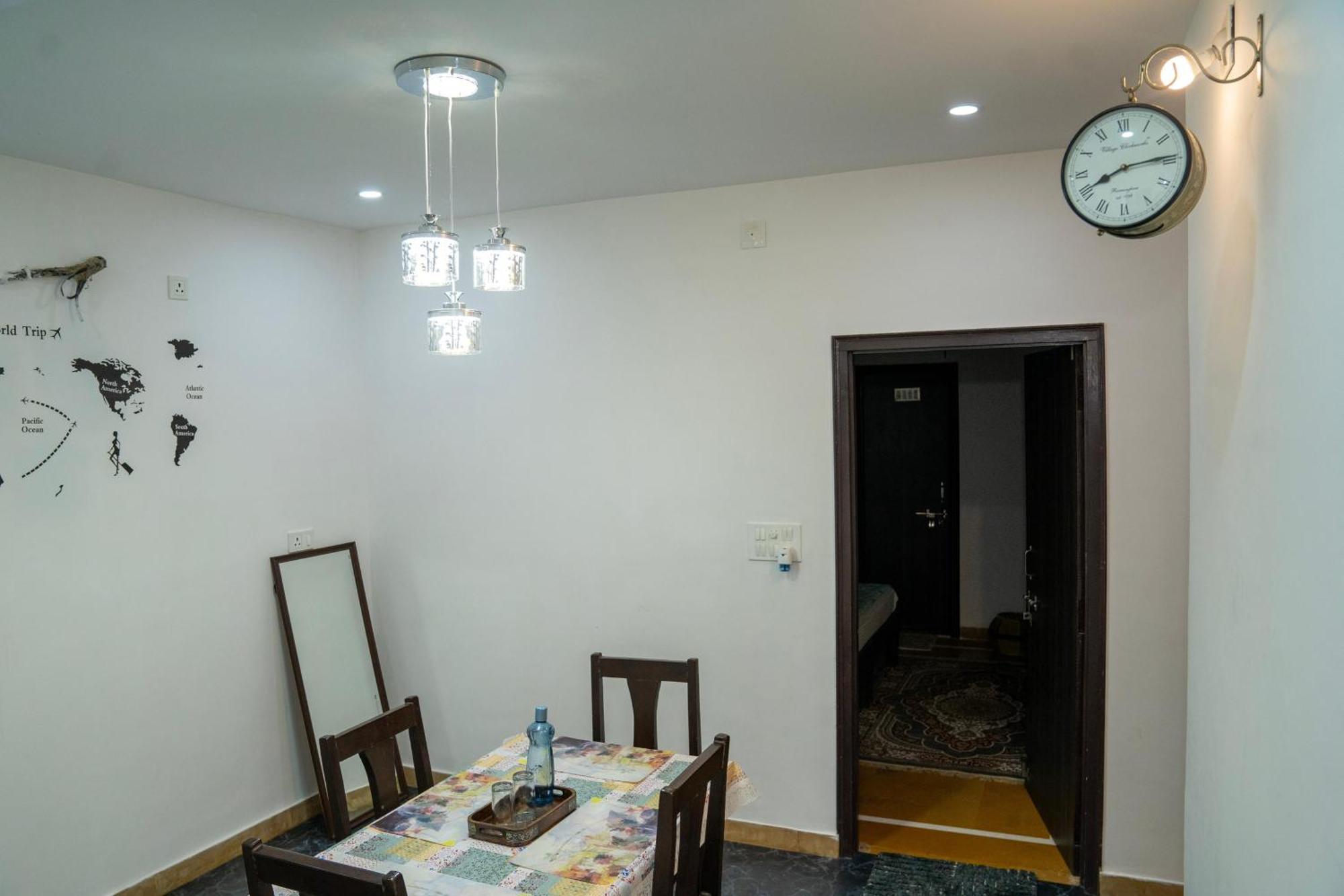 Footprint Hostel Удайпур Экстерьер фото
