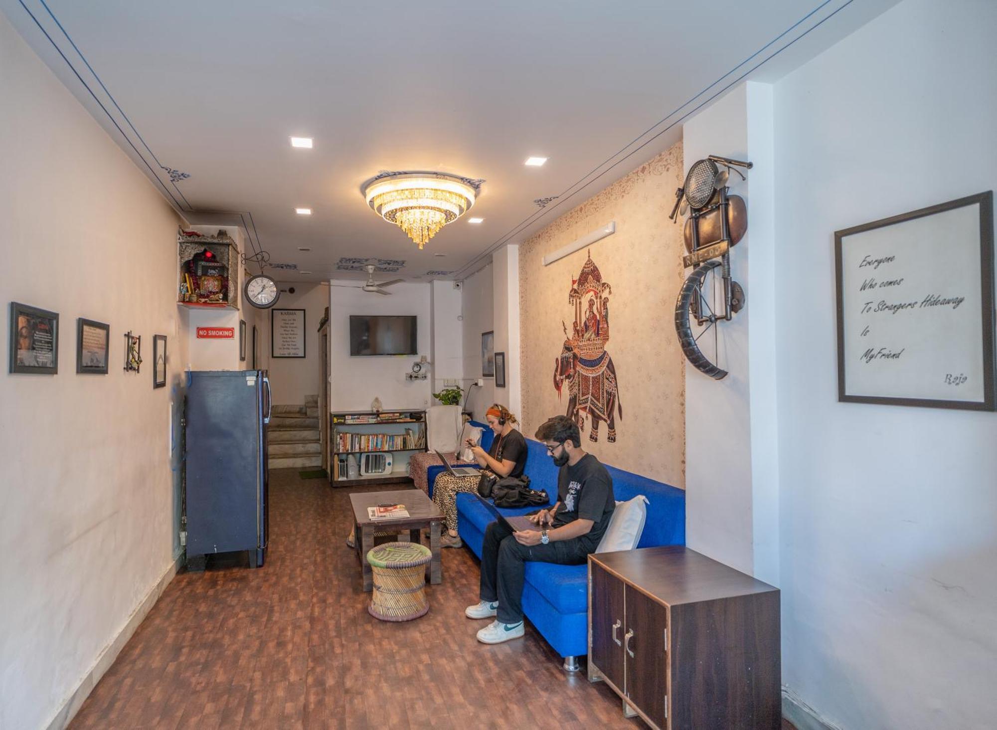 Footprint Hostel Удайпур Экстерьер фото