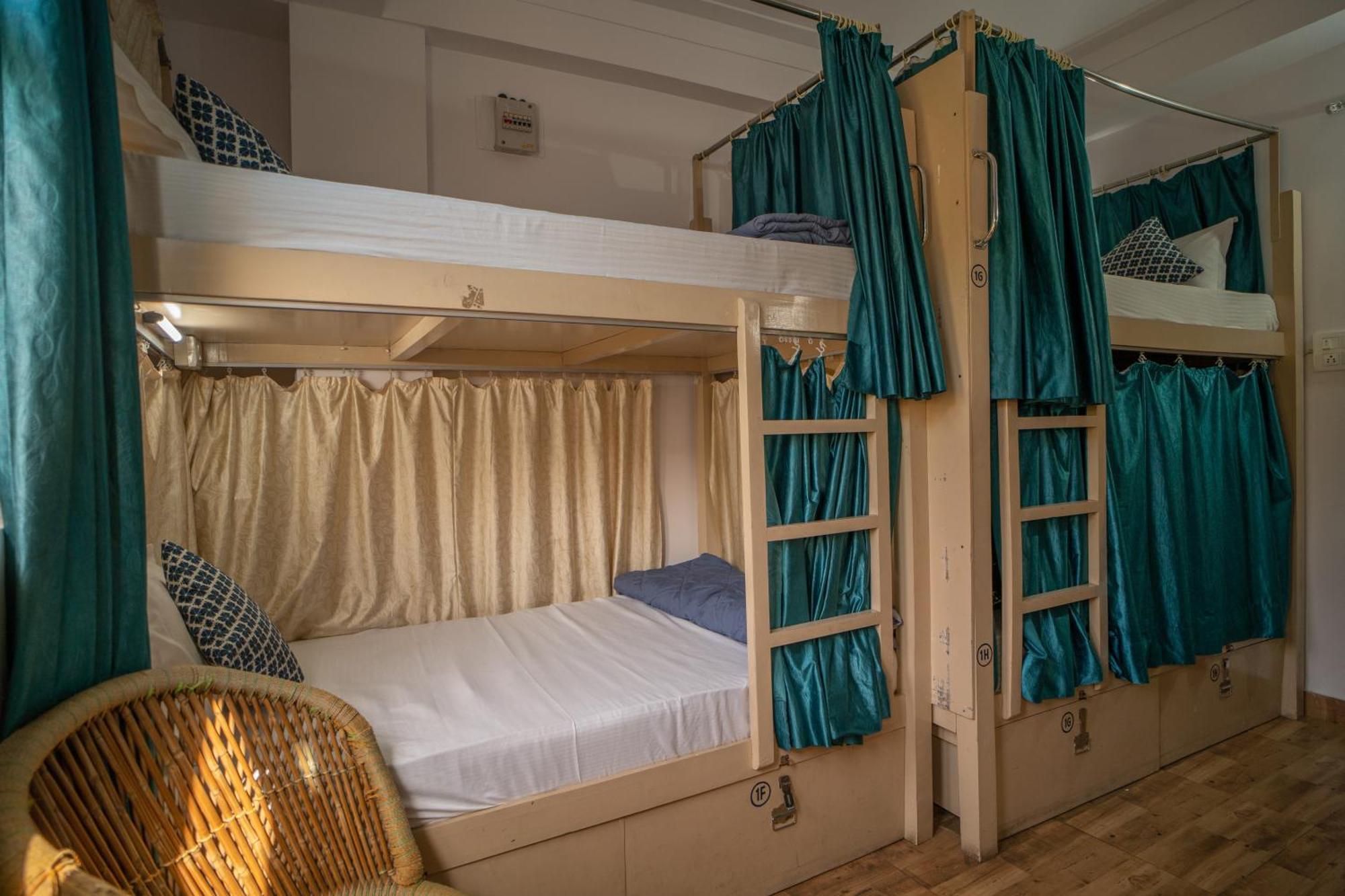 Footprint Hostel Удайпур Экстерьер фото