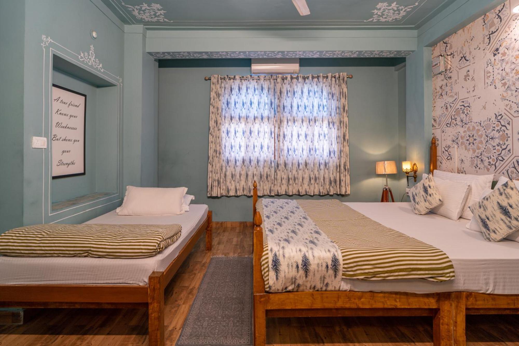 Footprint Hostel Удайпур Экстерьер фото